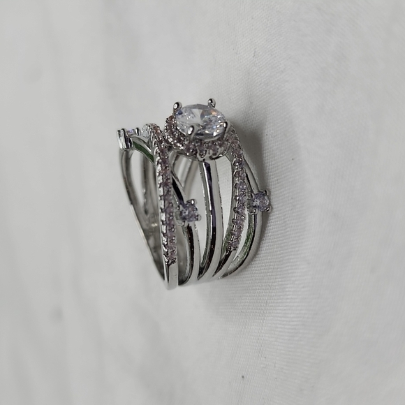 INFINITY DIAMOND RING🎄 - Picture 7 of 11